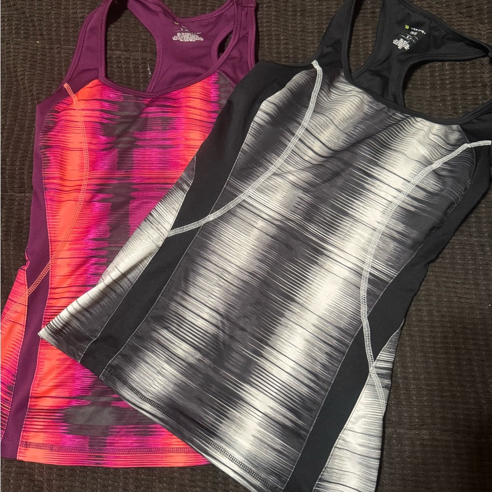 Tek Gear Pink Sleeveless Fitted Graphic Tank Top